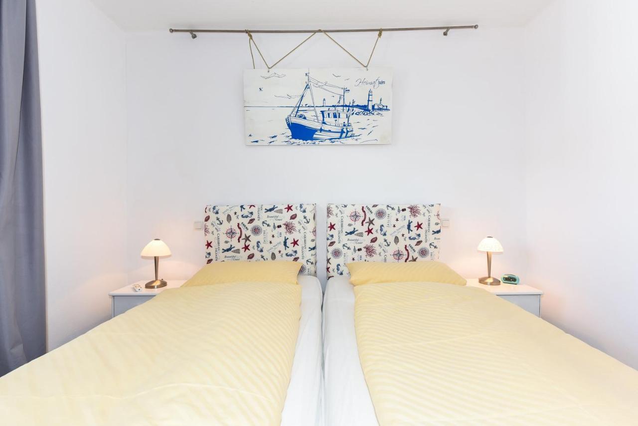 Ferienwohnung To Huus Bensersiel Extérieur photo